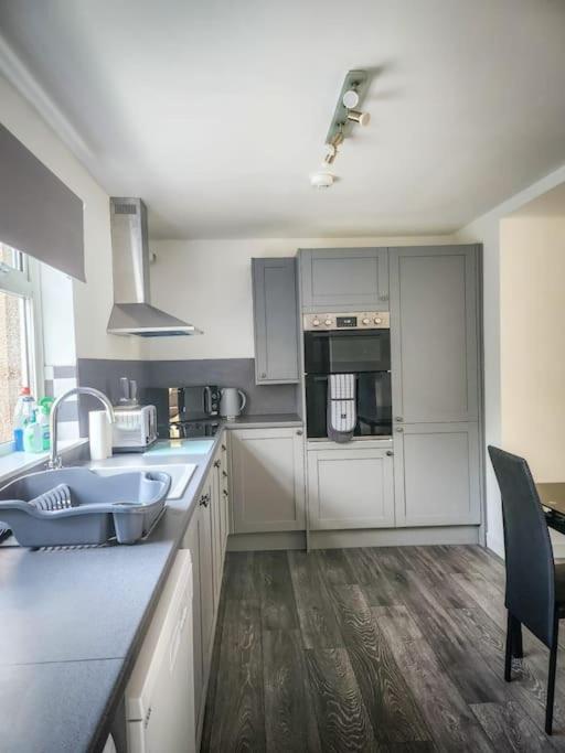 Central 2-Bedroom Bunglow With Double Sofa Bed Carnoustie Exterior photo
